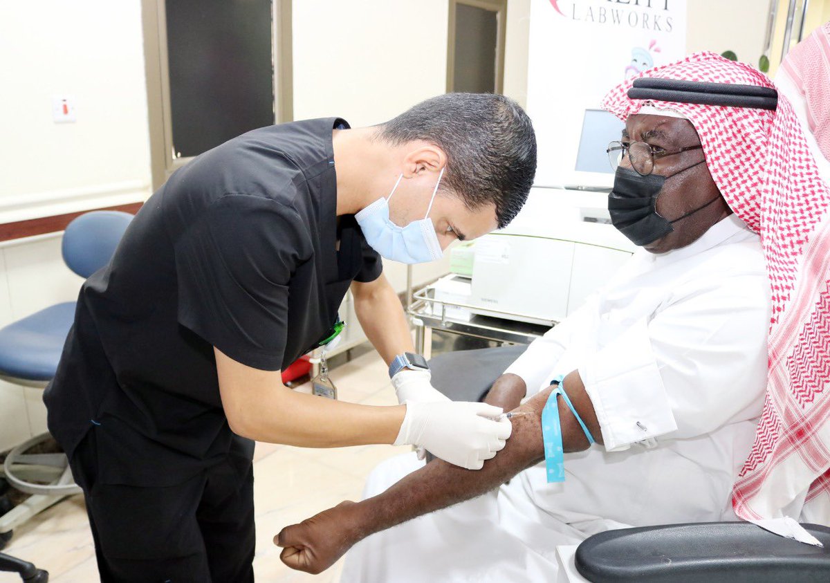 E1_DMC's tweet photo. فعلت إدارة تحسين الجودة وسلامة المرضى   يوم الجودة العالمي  تحت شعار" استدامة و تحسين مستمر " و ذلك بحضور رئيس تشغيل شبكة الدمام الصحية د/ محمد الأحمري 
وتضمنت الفعالية على أركان تم عرض بعض المشاريع التحسينية بالاقسام و التعريف بها https://t.co/0yRzMZcymL