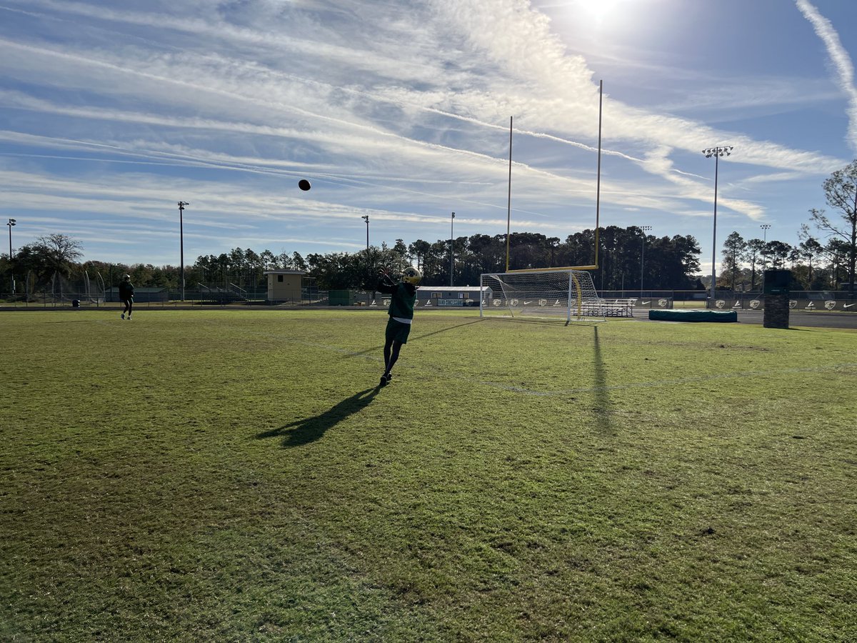 JustinBarneyTV's tweet photo. It’s Thanksgiving. The ⁦@NeaseFTBL⁩ team is practicing. Not a misprint. Team had back-to-back 1-win seasons. Now, 9-3 and after spot in state semis. Tons of alumni here watching the Panthers practice. Not since 2007 has Nease been alive this late in the year. Great story. https://t.co/gKFOYrdzbr