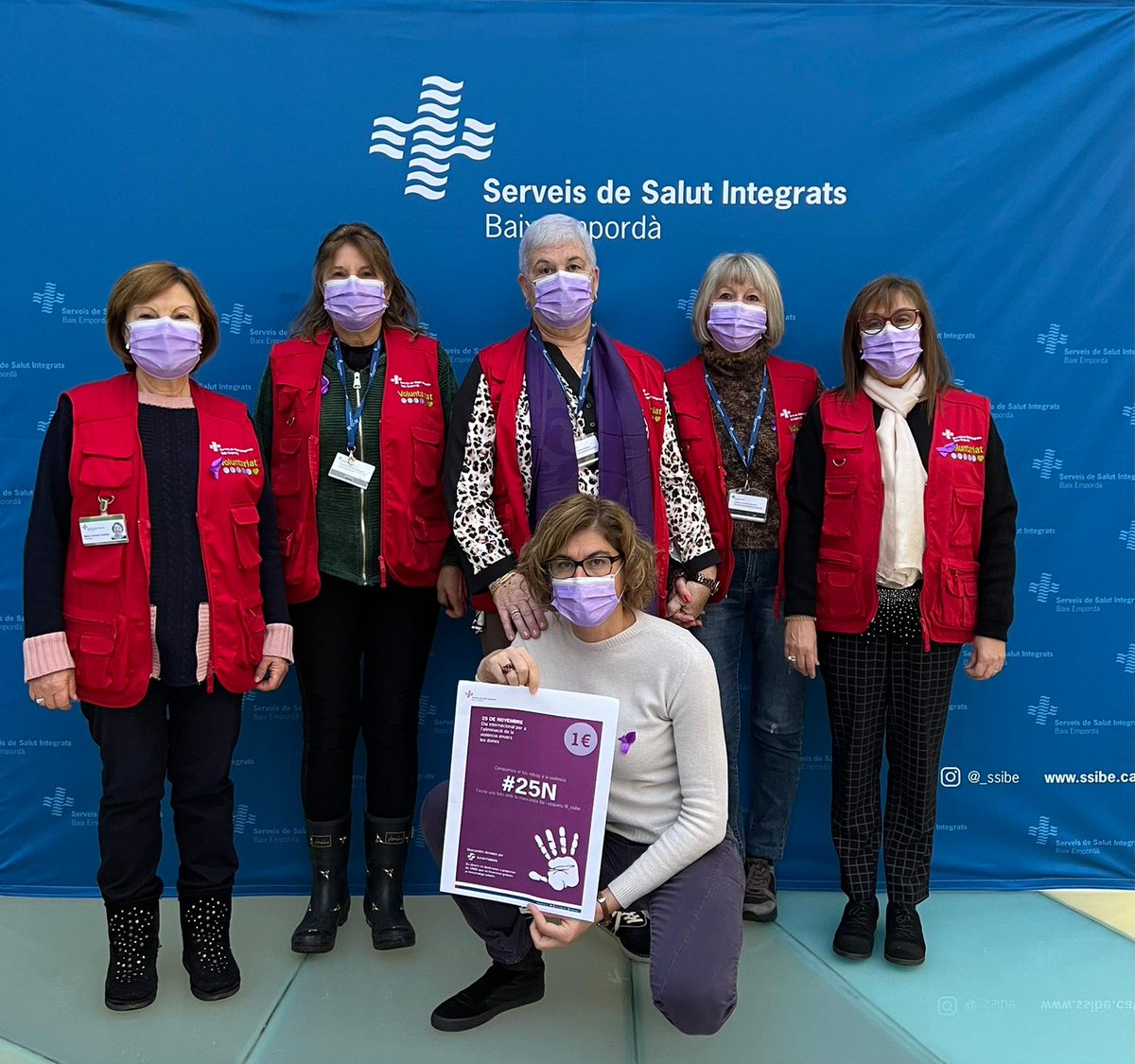 _ssibe's tweet photo. 💜😷 Aquest matí hem repartit mascaretes liles a professionals i usuaris/es per mostrar el nostre rebuig a la violència #25N
Gràcies a tot el voluntariat per participar a les taules informatives
S'han recaptat 580€ que ajudaran a financiar projectes de SSIBE
#SolidaritatSSIBE https://t.co/1orwFpiFpj
