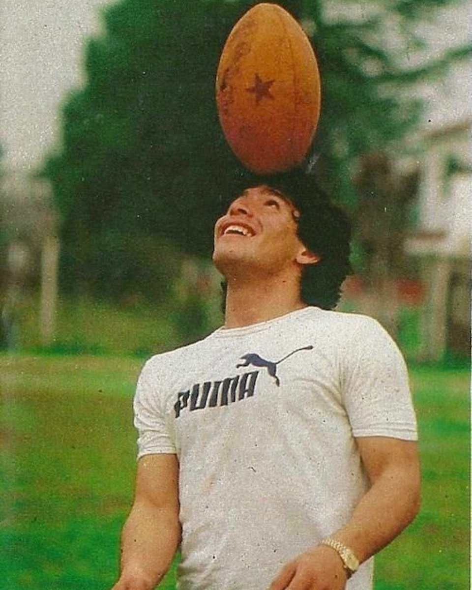 sɪᴇᴍᴘʀᴇ 🔟🇦🇷❤️🙌
ᴅɪᴇɢᴏ ᴀʀᴍᴀɴᴅᴏ ᴍᴀʀᴀᴅᴏɴᴀ ♾
#diegoeterno #maradona #argentina