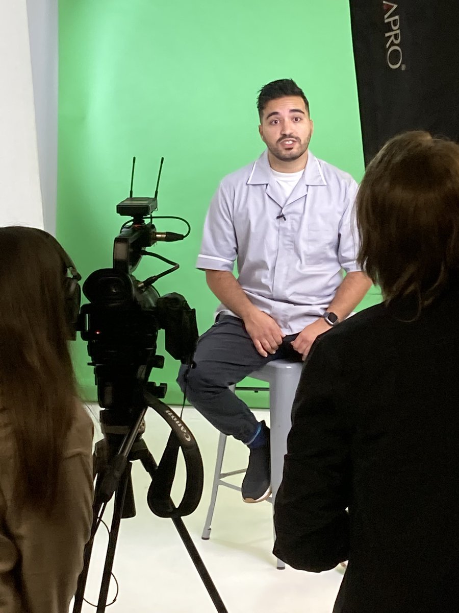 Helen Hallett tweet media