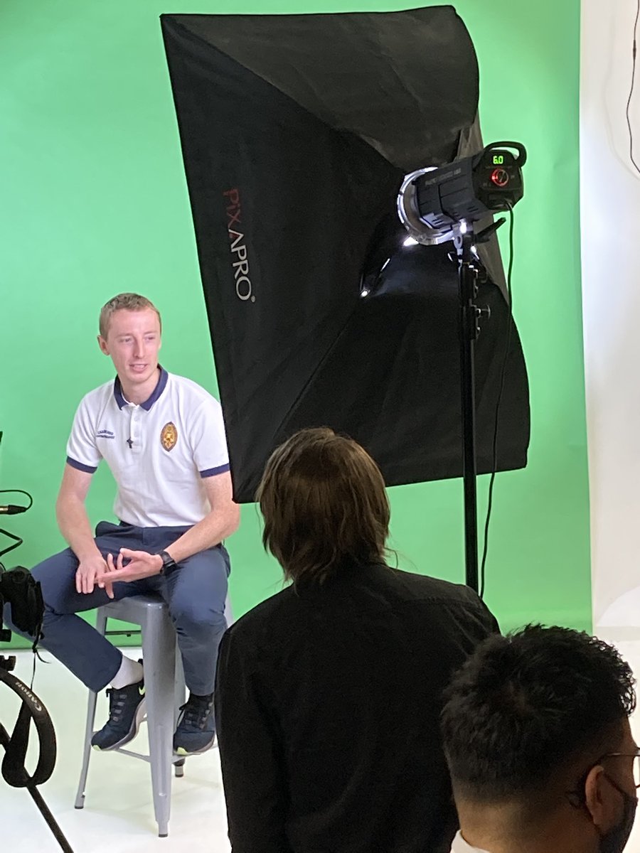 Helen Hallett tweet media