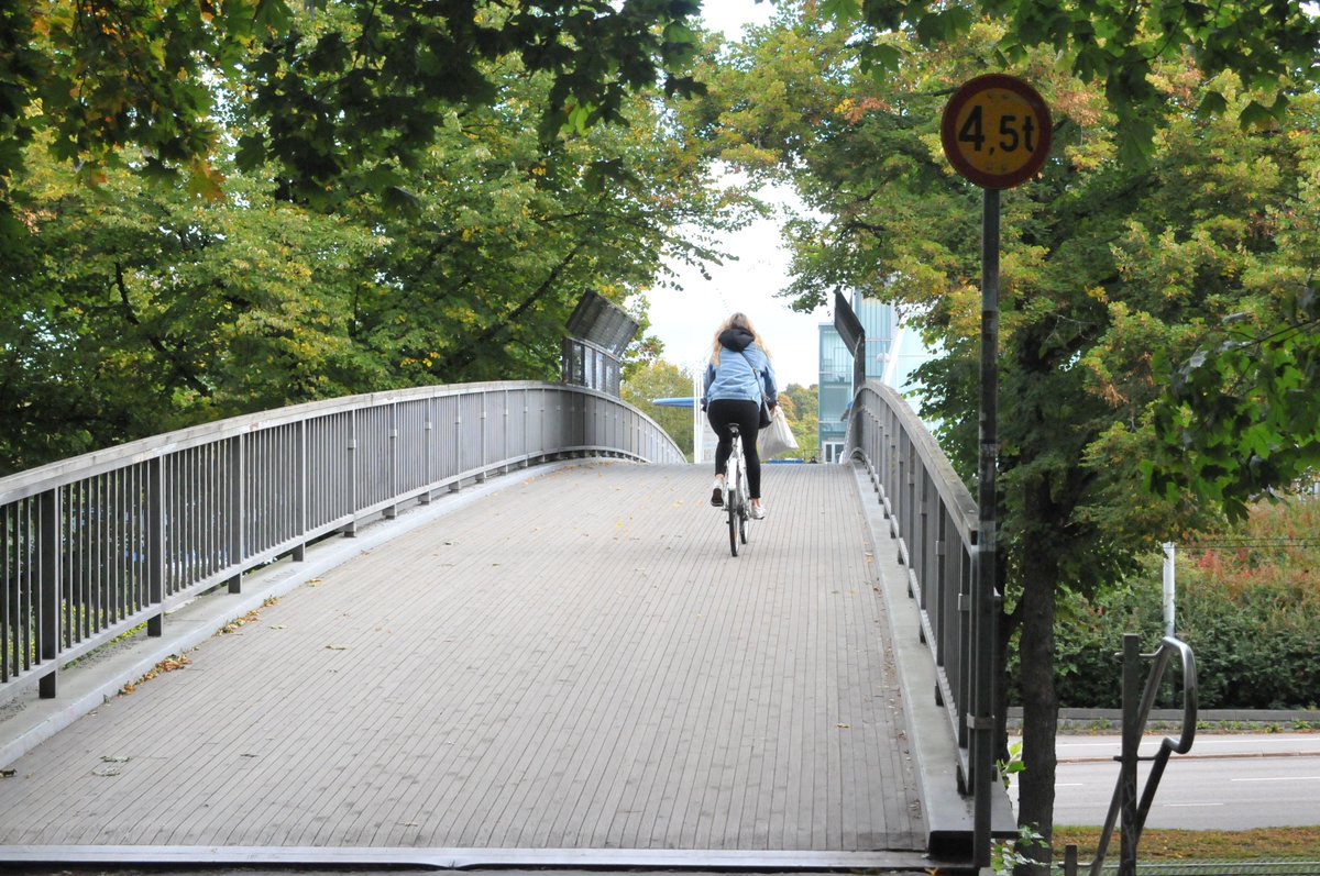 digigeolab's tweet photo. Geography of sustainable and healthy lifestyles

There's plenty of interesting research currently carried out on sustainable and healthy living in Finland. Here are highlights from the Annual Meeting of Finnish Geographers 2021 @mp2021oulu

https://t.co/Wr1jXZFjHy https://t.co/SV1291ChWf