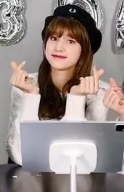 wvinterys's tweet photo. HUENING BAHIYYIH?? GILA GEMES BGT CNTIK BGT CUG https://t.co/tFQTb1d49X