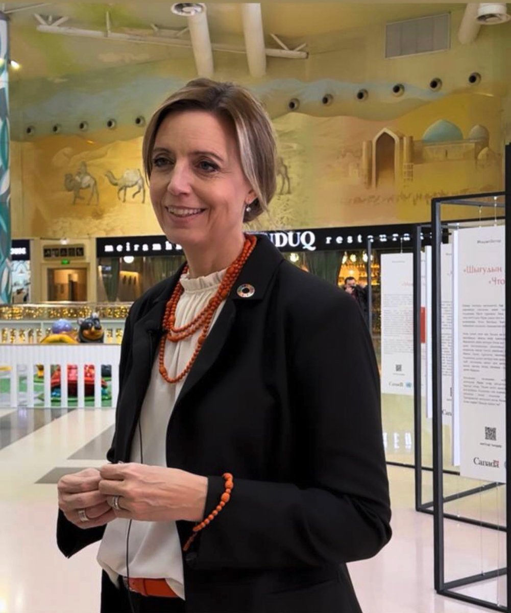 uninkazakhstan's tweet photo. “Addressing the needs of the most vulnerable, we can get through this pandemic faster, and build more equal and resilient communities, #leavingnoonebehind. Change is possible”, - noted UNRC @Friberg_Storey
#OrangeTheWorld
#16Days
#OrdinaryObjects https://t.co/VTeBFRXFYo