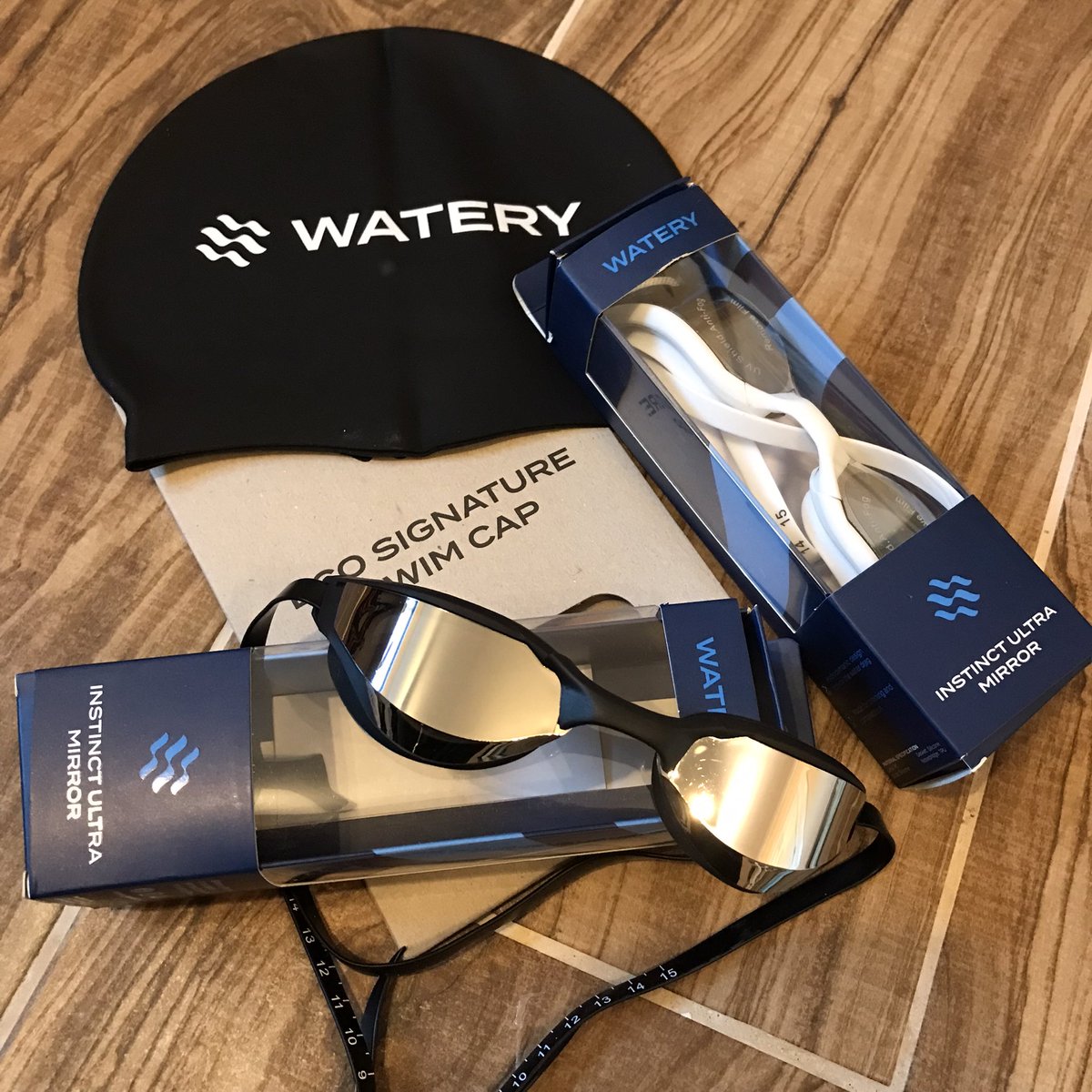 pullbuoy's tweet photo. GOGGLE GIVEAWAY!
To win a pair of ultra instinct mirror goggles &amp; eco signature hat from https://t.co/ZsIsQokzwS just RT &amp; follow.

For an extra chance to win some goggles, reply &amp; tell us which team member you want on the next London Roar Podcast

(UK only, winners at 8pm) https://t.co/AD3P6ffi98