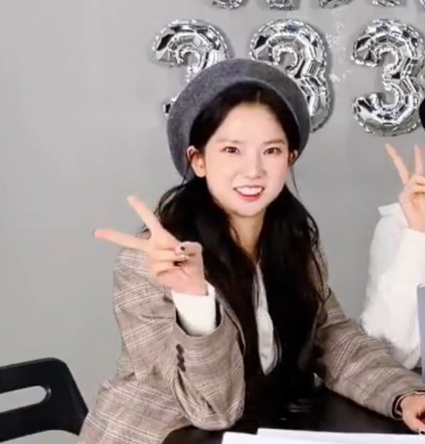 9699FILE's tweet image. xiaojin for today’s live!

#XIAOTING #CHOI_YUJIN