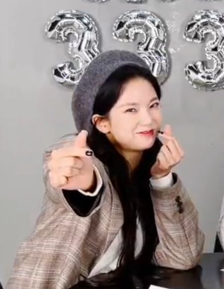 9699FILE's tweet image. xiaojin for today’s live!

#XIAOTING #CHOI_YUJIN