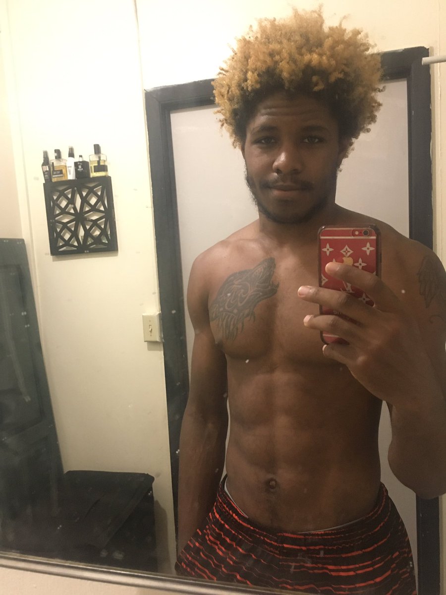 mauricemc20's tweet image. #HappyThanksgiving #TopNBAProspect #TopNFLProspect         #MerryChristmas