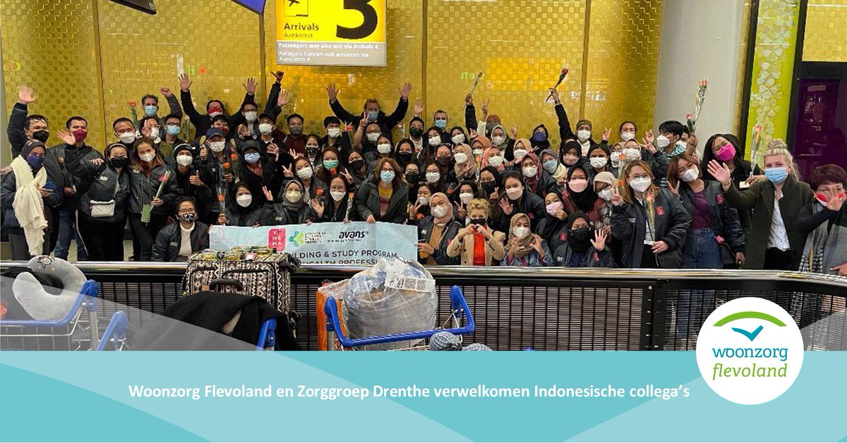 WoonzorgFL's tweet photo. Ze zijn gearriveerd! 👏
62 Indonesische collega's die verdeeld over Woonzorg Flevoland en Zorggroep Drenthe aan de slag gaan in de woonzorglocaties en thuiszorg. 
Een bijzonder werk- en leerproces voor hen en voor ons. 

Welkom! 

https://t.co/OfWVZOJkDs https://t.co/AYCh1Qb1C6