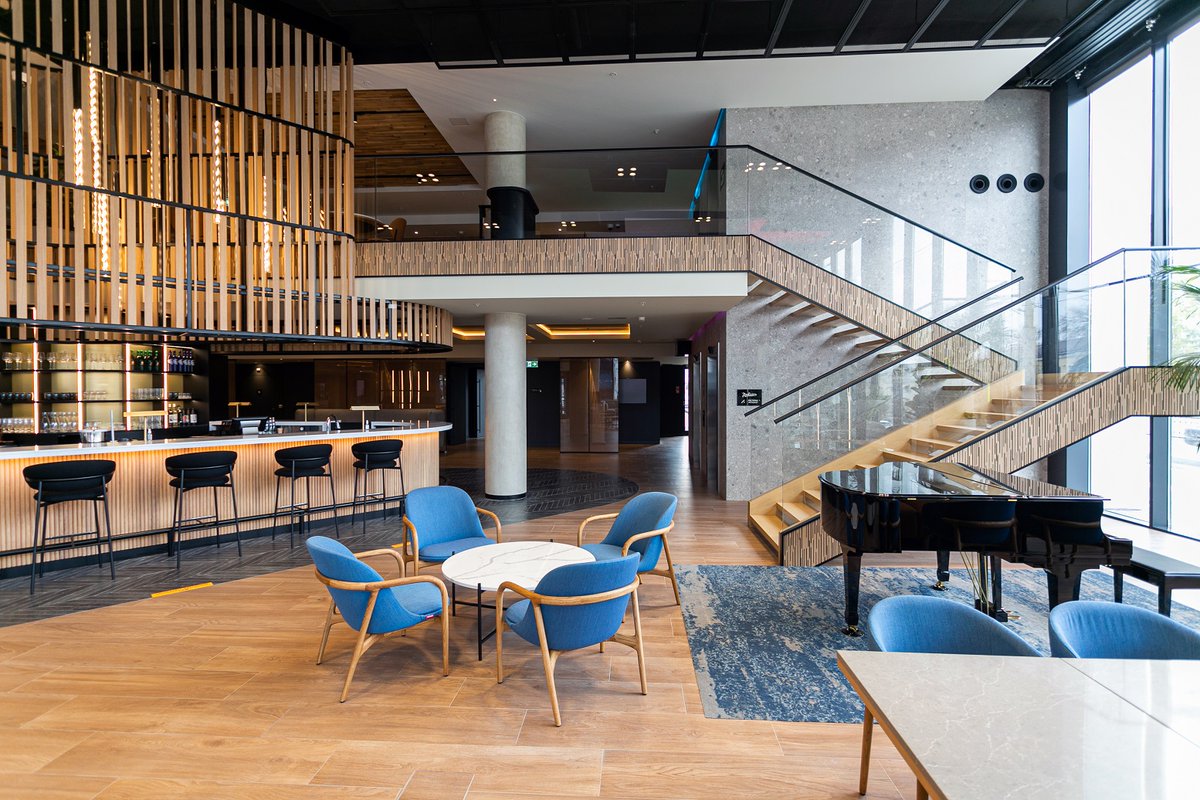 RadissonHotels's tweet image. Welcome to @Radisson Gorizont Rostov-on-Don! Expanding our presence in #Russia to 43 hotels, our newest addition will feature modern Scandinavian style and a convenient location close to the historic city center.

Explore more: bit.ly/3cNRr7e
#RadissonHotels #Radisson