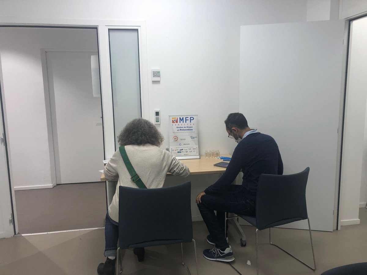 MfpsPrevention's tweet photo. La campagne de vaccination antigrippale au bénéfice des assurés sociaux de @MfpsPrevention a débuté depuis lundi. En admin. centrale où au sein des différents sites en région, les équipes proposent aux agents une vaccination gratuite contre la grippe sur leur lieu de travail. https://t.co/vsNsfCN3wS