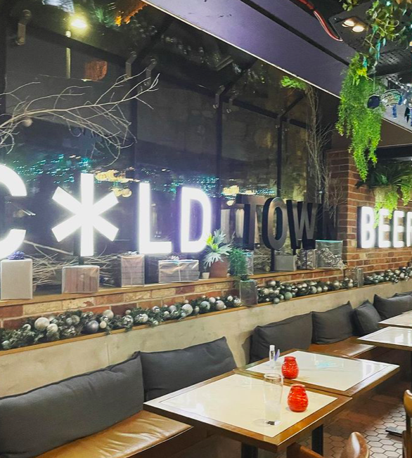 EvolveGroup4's tweet photo. We absolutely loved getting @coldtownhouse set up for Christmas this year! From our festive archway to the presents we suspended down their staircase! Get in touch with us if you want to add some festive fun to your space! #coldtownhouse #theevolvegroup #activations https://t.co/LuSKn85Z0S