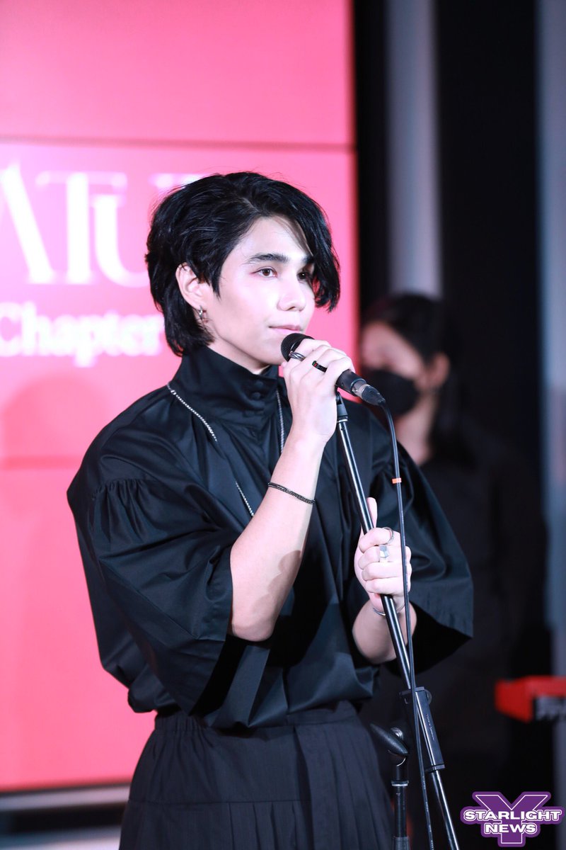 StarlightYnews's tweet photo. ทลายกรอบสู่การสร้างสรรค์ที่ไร้ขีด จำกัด
Warner Music Thailand เปิดตัว "เจฟ ซาเตอร์" (Jeff Satur)ศิลปินที่ทำให้ดนตรี แฟชั่น ทัศนคติอยู่เหนือทุกคำนิยาม
ชมคลิปสัมภาษณ์ ▶️ https://t.co/KIbJcd7CpP
#Jeffsatur
#Intro1 #JeffTheNewChapter #NewSingle https://t.co/sLWwzOOx8b