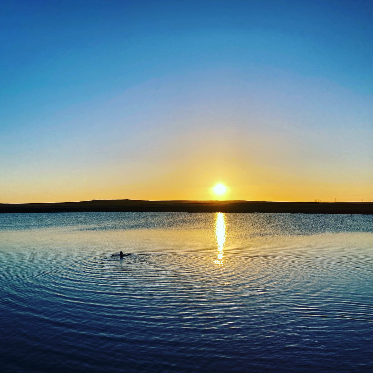 AIR-FRAMES (@air_frames) on Twitter photo Dawn shoot at #gaddingsdam with <a href="/paperecordings/">Paper Recordings</a> and several other lovely and very dedicated wild swimmers! Air temperature -1 and water temperature 6 degrees.
#wildswimming #coldwaterswimming #air_frames #drone Dawn shoot at #gaddingsdam with <a href="/paperecordings/">Paper Recordings</a> and several other lovely and very dedicated wild swimmers! Air temperature -1 and water temperature 6 degrees.
#wildswimming #coldwaterswimming #air_frames #drone