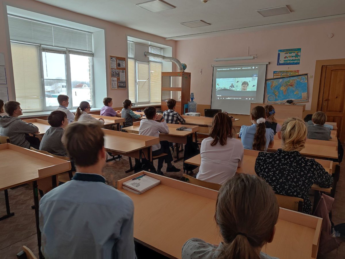 qumAqHHoVtxO2gJ's tweet photo. Обучающиеся ГБОУ СОШ с.Бобровка в рамках профориентацонной работы приняли участие в открытом уроке "Школьники и скиллы" https://t.co/oFYkzlaCTo