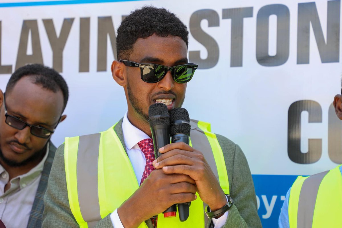 BRAHealth's tweet image. The Governor of Banadir region &amp;amp; Mayor of Mogadishu Mr.Omar Mohamud Mohamed @OFilish laid today the foundation stone for the renovation of the Banadir Regional Vaccination Cold Chain in collaboration with @unicefsomalia under #JPLG program. @MMCaddow @AbdikadirDalha @MoH_Somalia