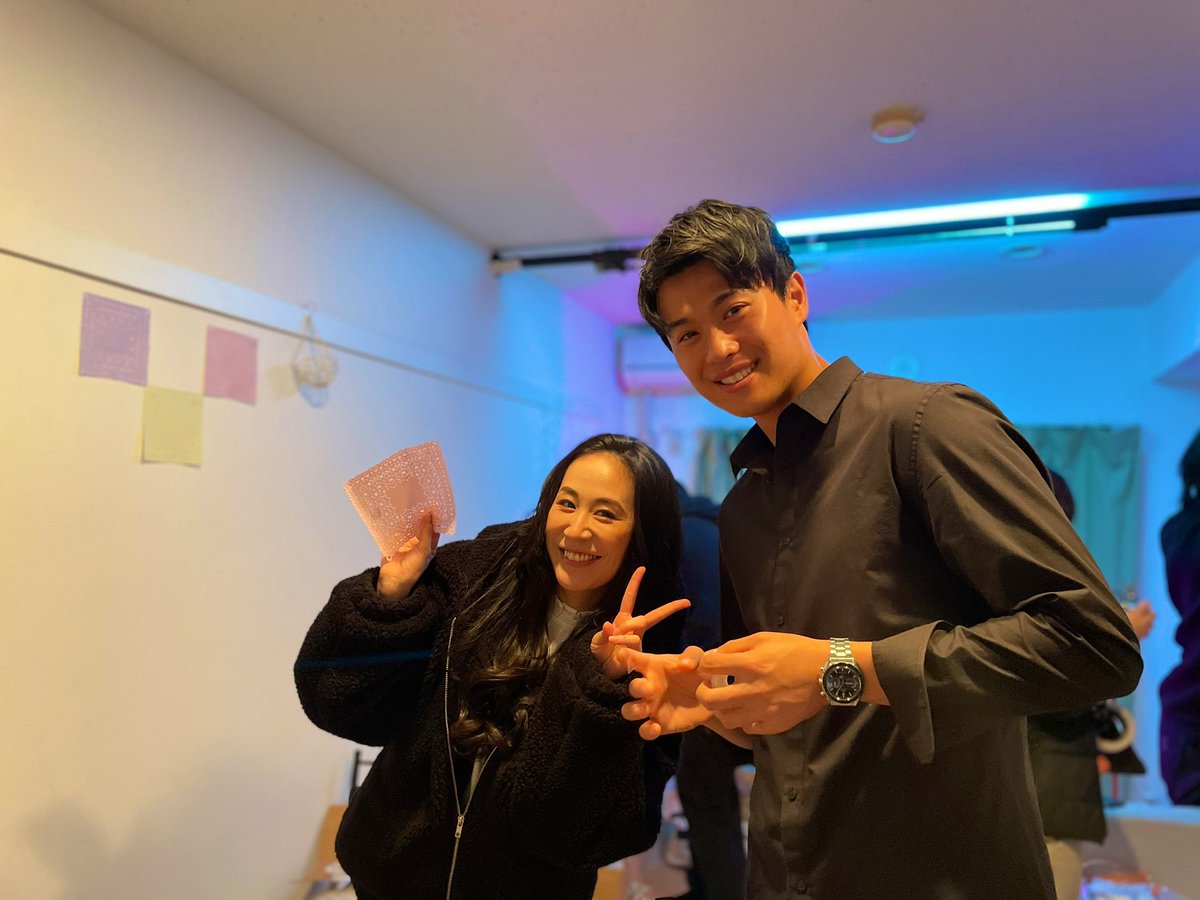 kanomachi_'s tweet photo. COLLABO+下地湧貴監督
映画「#かのまち」
東京パート撮影中🎥
#安倍香 @rp0508
#千野維文
俳優部のみんなにもたくさんお手伝いいただいています。
今日は美術の飾りのお手伝いしてもらいました☺︎
+++++++++++++++++++++++++
#COLLABOplus #下地湧貴監督
#本庄市 #町おこし映画 #仲町 https://t.co/lNhLVA5sRU