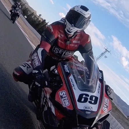 no1bloke's tweet photo. Couple of fun laps with #setontuning @setontuning at Almeria before packing up. Tasty R1 has some punch out of the corners #ontrack #trackday #motorcycle #YamahaR1 #fullgas #almeria #funontrack #revsyourheart #makelifearide #superbike #rideitbetter #v121… https://t.co/U6oRa3PbdJ https://t.co/9YctkvzHh2