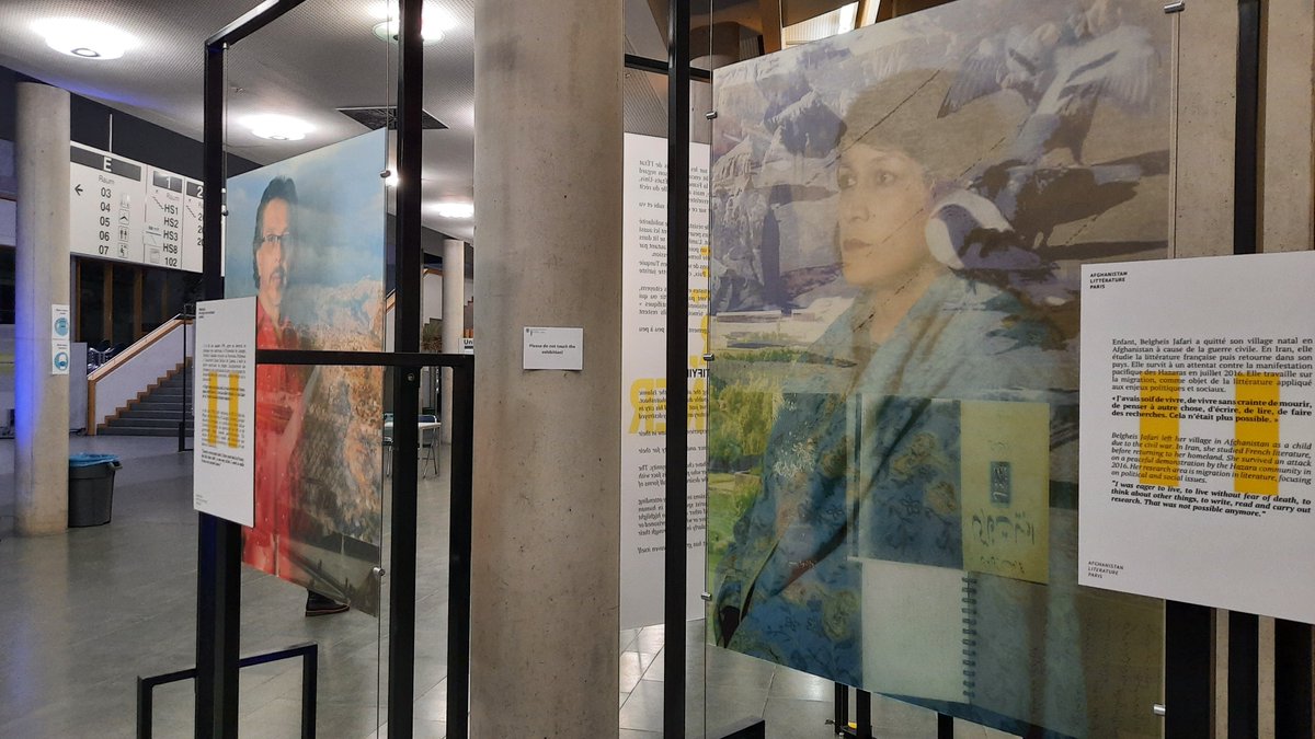 viadrina's tweet photo. Gesichter, die mehr sind als nur Momentaufnahmen: Was heißt es, wenn die akademische Freiheit verloren geht? Im #Viadrina-Gräfin-Dönhoff-Gebäude ist bis Ende Dezember die Ausstellung „Standing for Freedom“ über Forschende im Exil zu sehen.👇#AcademicFreedom #EXILE @UParisNanterre https://t.co/Pa7JRvjIjv