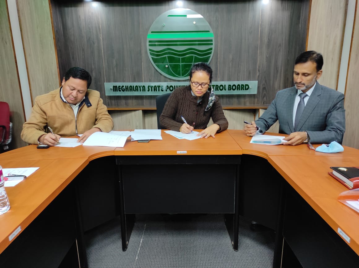 CSIR-NEERI inks tripartite agreement with #Megalaya State Pollution Control Board and District Commerce Industries Center (DCIC), Nongpoh to work on implementation of #NCAP in the region. 

<a href="/CSIR_IND/">CSIR, India</a> <a href="/shekhar_mande/">Shekhar Mande</a> <a href="/GVRayasam/">Dr Geetha Vani Rayasam</a> <a href="/AnshulAvneesh/">Avneesh Anshul</a> <a href="/PIB_India/">PIB India</a> <a href="/CPCB_OFFICIAL/">Central Pollution Control Board</a> <a href="/moefcc/">MoEF&CC</a>