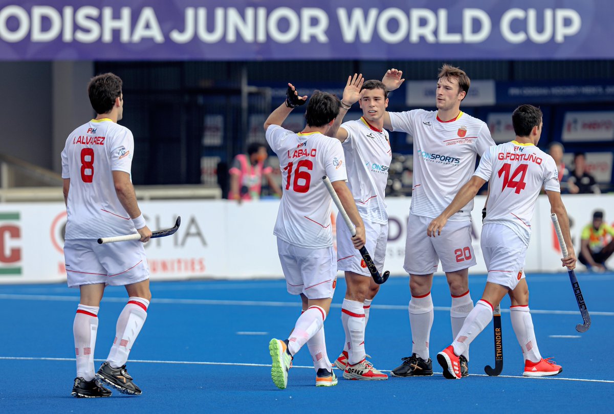 thefield_in's tweet photo. #JWC2021 #Hockey🏑 

At Men's Junior World Cup today: 

Argentina 14-0 Egypt
Netherlands 12-5 Korea
Spain 17-0 USA 

Just the total of 48 goals in three matches. 😅

https://t.co/7QXahjdiWH https://t.co/qjTVvRG6mP