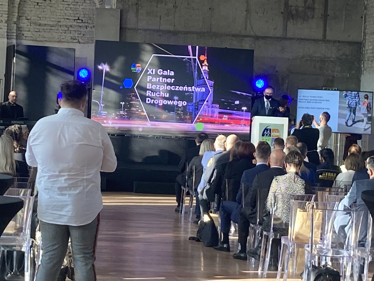 PartnerstwoBD's tweet photo. Już za chwilę poznamy zwycięzców konkursu Partner Bezpieczeństwa Ruchu Drogowego! https://t.co/oPpNhMwUrc