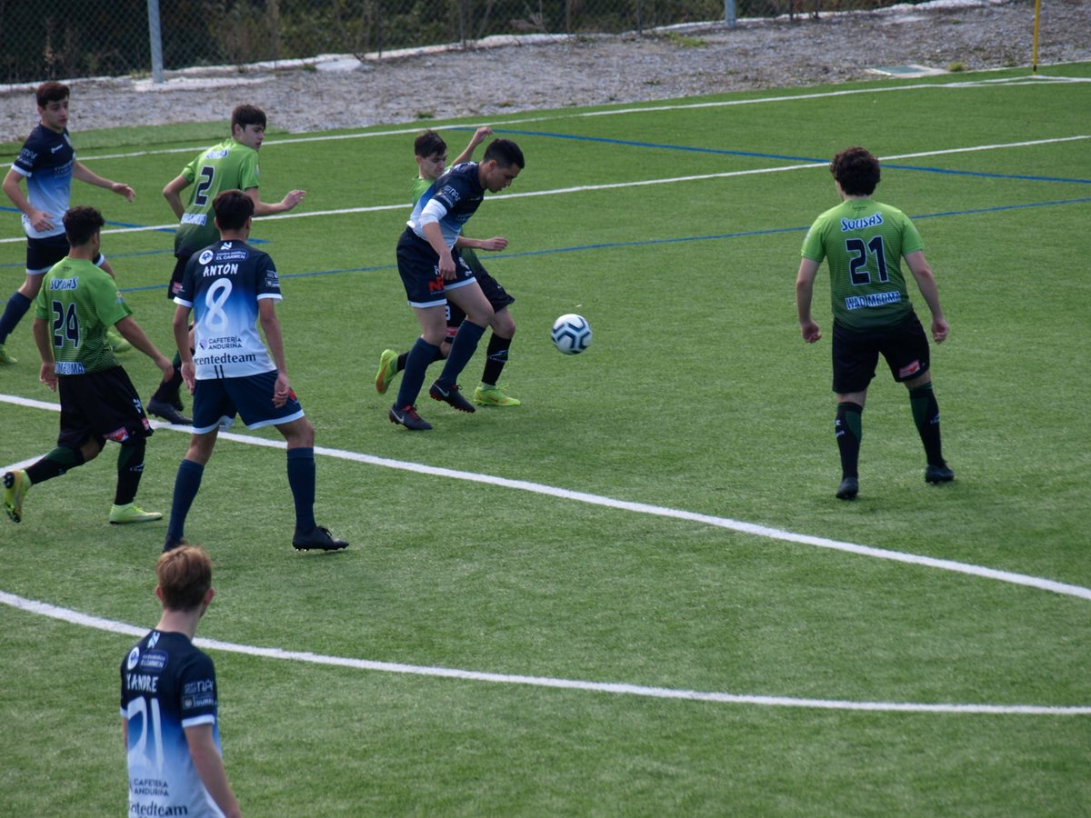 aurienseoficial's tweet photo. 😱⏰ O xuvenil @viictoor10_ marcou o pasado sábado o 𝗴𝗼𝗹 𝗺𝗮́𝗶𝘀 𝗿𝗮́𝗽𝗶𝗱𝗼 da historia do club

O dianteiro fixo o 1-0 do #XuvenilA ante La Purísima cando non transcorrera o primeiro minuto de xogo

#FamiliaCENTED #SomosEscola 💙 https://t.co/1QWv6B7YKt