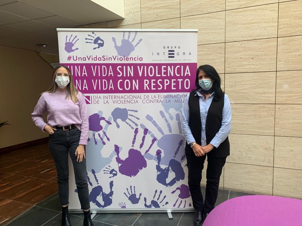 Carmenduarteg1's tweet photo. Desde Unidad de Apoyo a la Actividad Profesional de Andalucía Oriental por  #UnaVidaSinViolencia https://t.co/KnQfAzeHh9