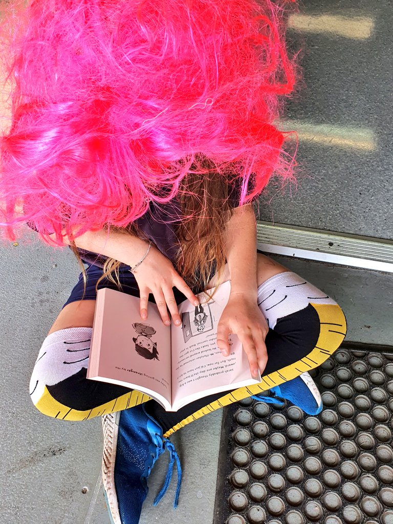 KangarooV_PS's tweet photo. Crazy hair &amp; colourful sock day to help fundraise for Year 6 gift to school. #KVPS #smallschools #publiceducation https://t.co/t9x7tBiOM6