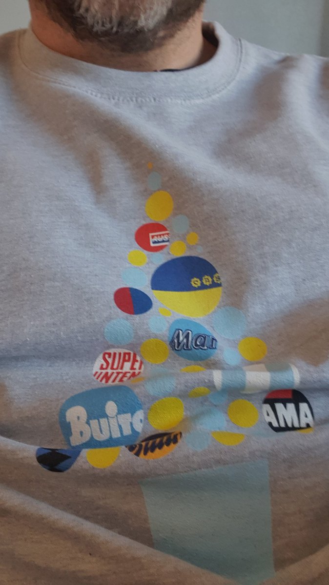 KyRobbo's tweet image. 1 year today. An appropriate time to wear my first xmas jumper of the year from @footydevotion

#RIPDiego