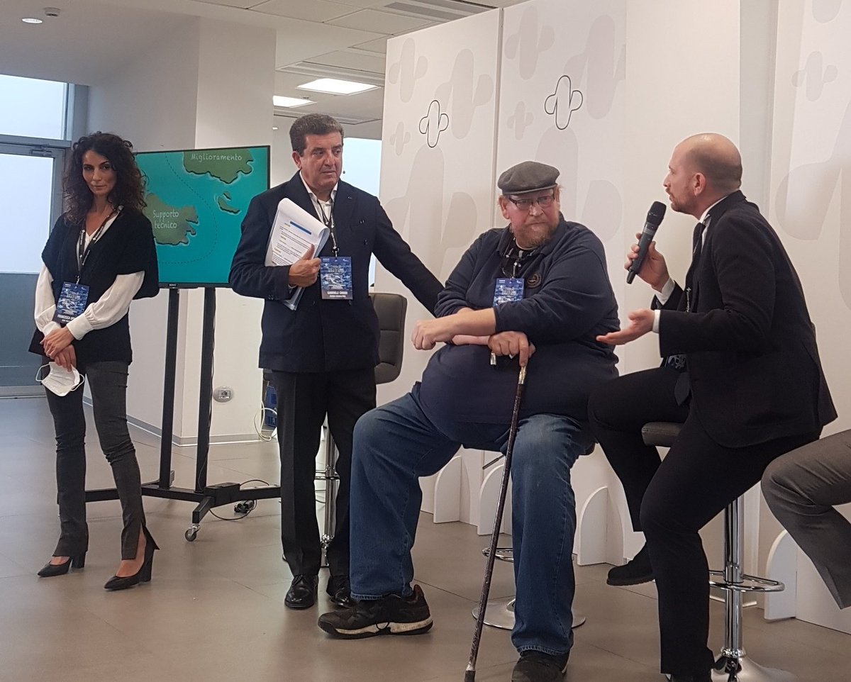 MSCinItalia's tweet image. La pesca al gambero bianco di #Molfetta impegnata per una maggiore sostenibilità con il progetto #BluFish di MSC: ce ne parla Angelo Farinola di GAL Ponte Lama al #seafoodsummit