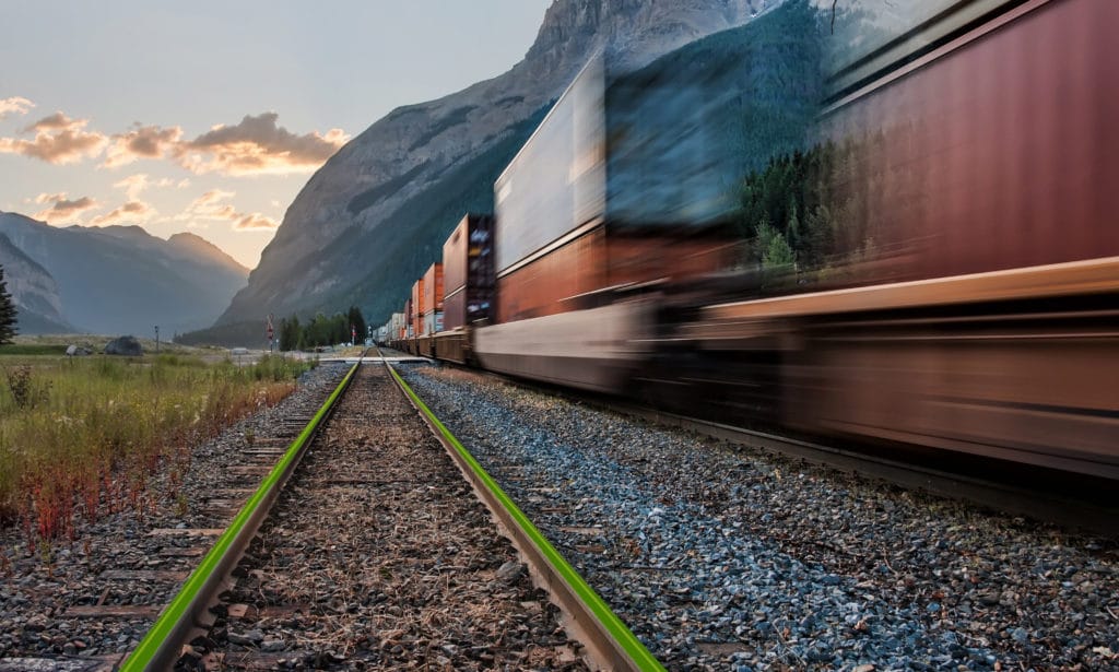 Zelfsturende wagons? Automatische koppelingen? Zo ziet het spoorgoederenvervoer eruit in 2050. Ontdek het nu! #RailFreightTheFutureIsOurs #RailFreight #Spoorgoederenvervoer #ModalShift #Spoortoekomst thefutureisours.nl/nederlandse-se…