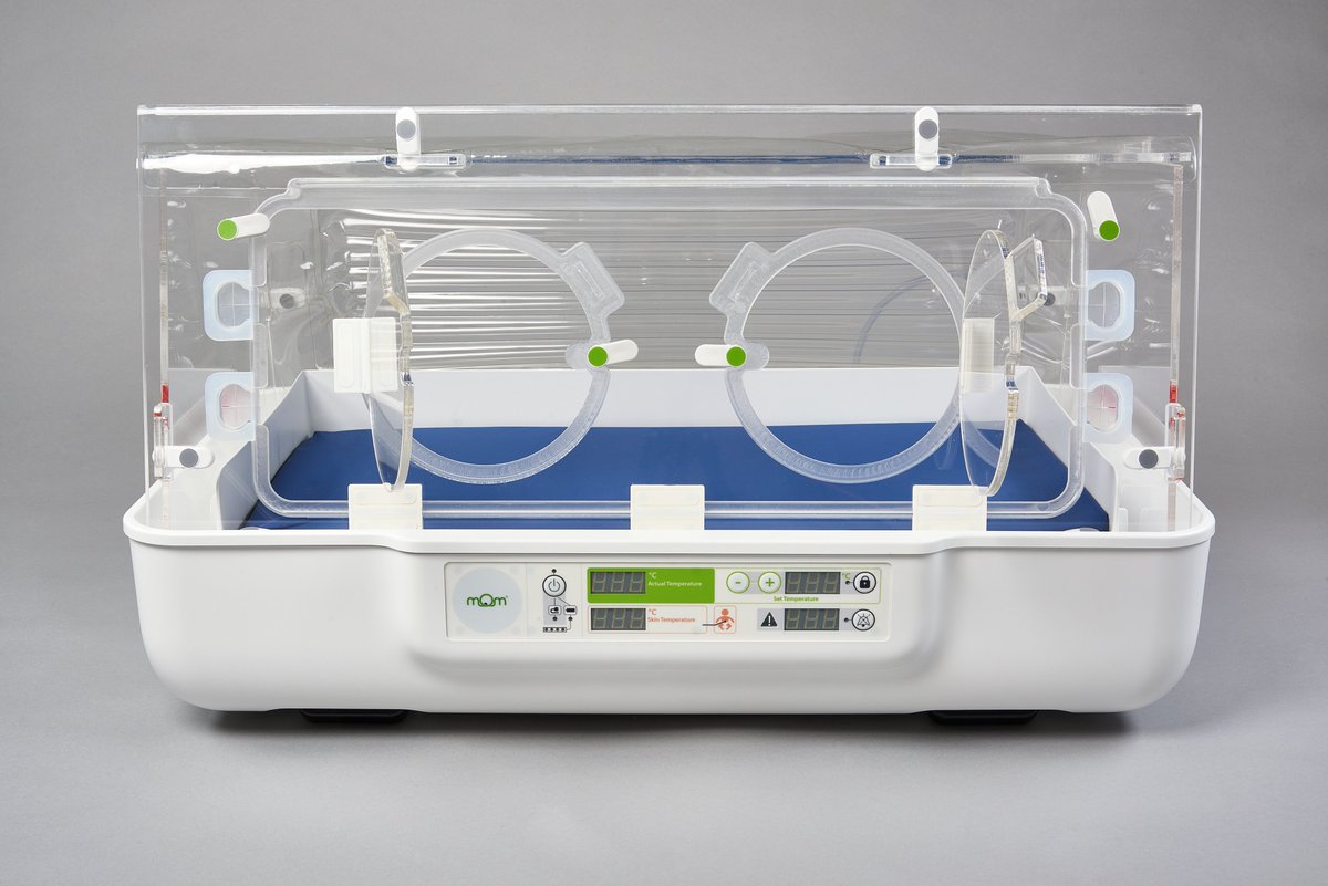 LboroDesign's tweet photo. Loughborough graduate, James Roberts, designed a new, neonatal incubator for his final year project back in 2014.

This month, the mOm Incubator saw it's first ever clinical use in a UK hospital.

Congratulations James and @momincubators!👏

Read more👉 https://t.co/iTqKZASgYn https://t.co/f33bMyKGc7
