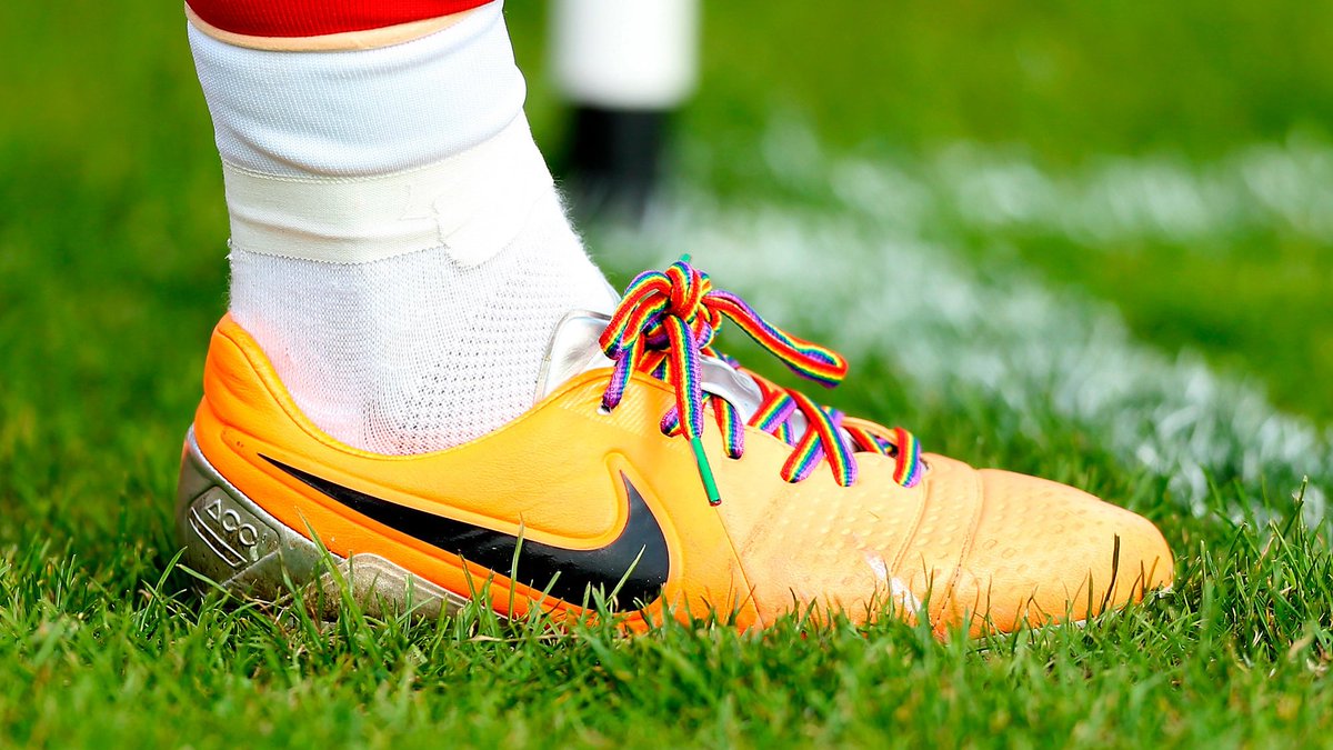 We're proud to be supporting the #RainbowLaces campaign, which starts today and runs until 12 December. Each and every one of us has a part to play in making football a game for all 🏳️‍🌈 #LaceUp #SpeakUp