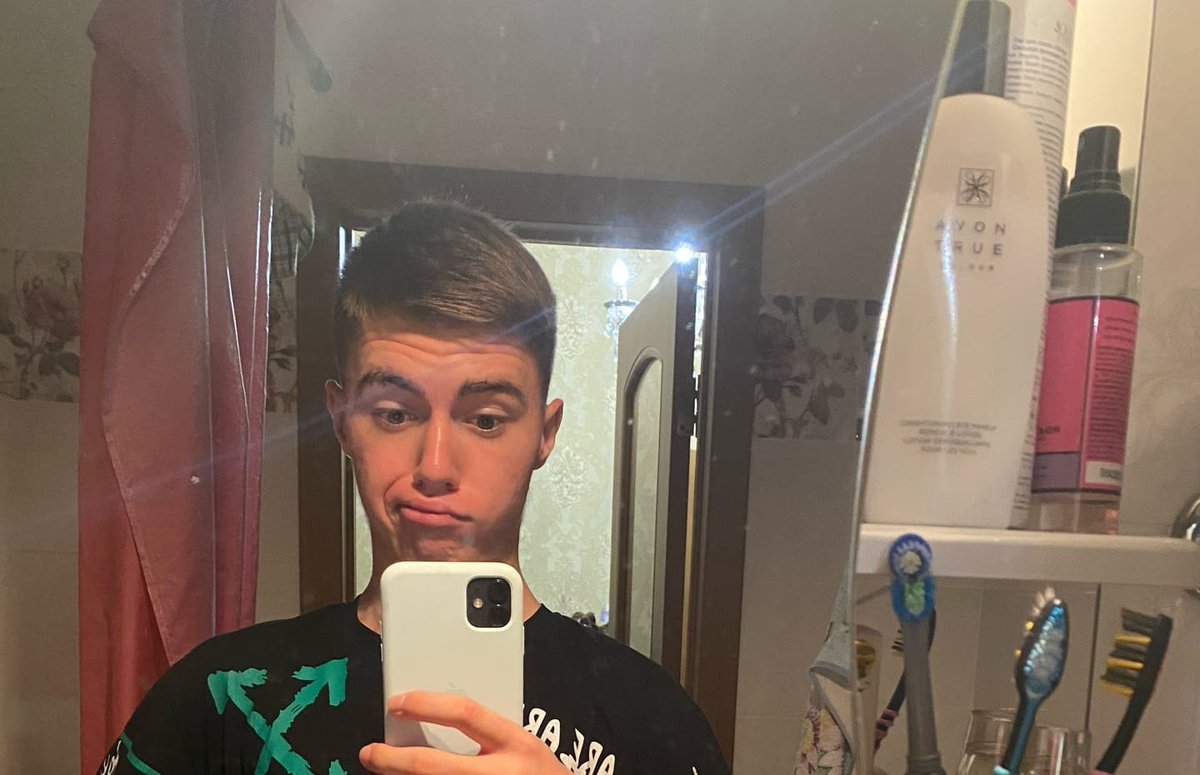 f1ossx's tweet photo. @xwastrr quit fn.ty for all,i won`t forget you
good luck,max rt plz https://t.co/nYEuanbJXk