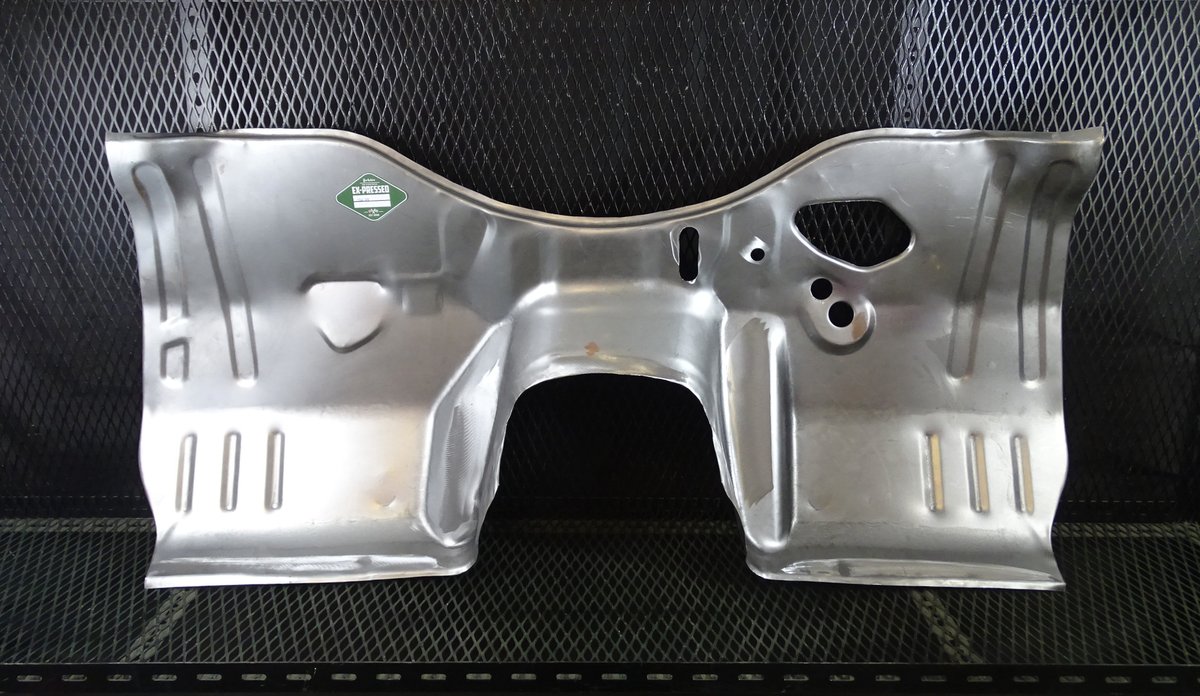 ExPressedSteel's tweet photo. Ford Capri Mk1. Mk2 and Mk3 Bulkhead.
https://t.co/2PyfABqy3A
#CapriMk1 #CapriMk2 #CapriMk3 https://t.co/HcC3xAfEKo