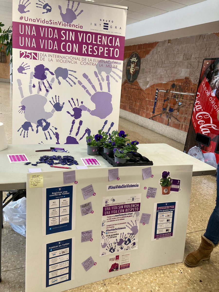 SanzSolares's tweet photo. Desde la Delegación de @Integracee queremos sumarnos a la iniciativa en apoyo a las mujeres victimas de la violencia machista.
#unavidasinviolencia https://t.co/xj1X069Xmt