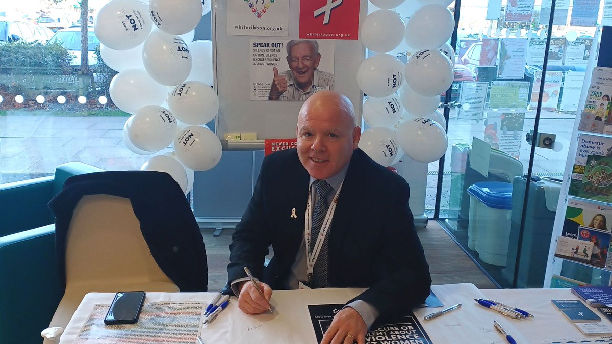 NlandTogether's tweet photo. Our Head of Service, Paul Brooks has made the @WhiteRibbon_UK promise to end violence against women this morning at Cramlington Hub.

If you would like to find out more or join Paul and sign up to the promise, pop along to Cramlington Hub today between 10AM- 5PM

#allmencan https://t.co/xGfioNmVAf