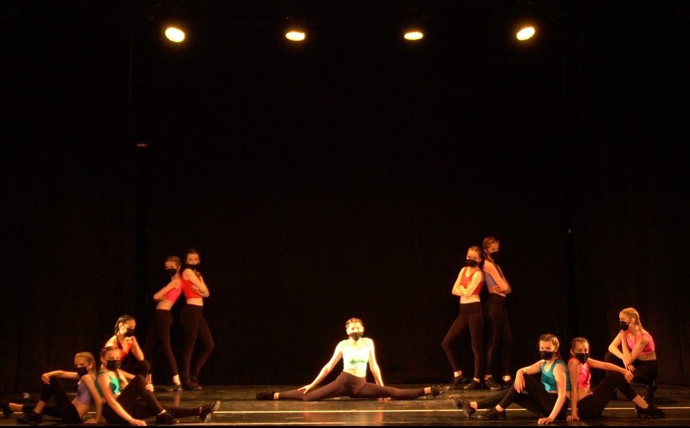 BeatsBath's tweet photo. Tech and Street dancers performing at @bathcarnival at The Komedia❤️💃🏻🤩 #bathcarnival #performance #dance #lovedance #dancers #dancetechnique #streetdance #theatres #theshowmustgoon https://t.co/Xdl1YjlBhq