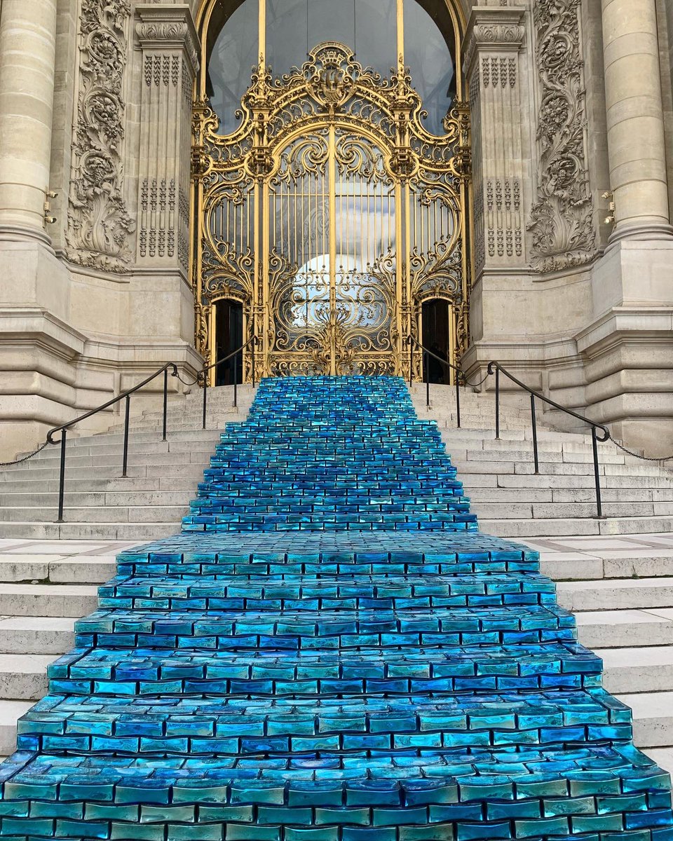 Complicesapp's tweet photo. À découvrir, l’exposition « Le Théorème de Narcisse » de @othoniel_studio ✨
Sa plus grande exposition personnelle depuis celle du @centrepompidou en 2011.
Une invitation à la rêverie dans le magnifique cadre du @petitpalais_musee #parisexposition #artparis #petitpalaisparis #art https://t.co/35oPIw8kfw