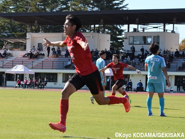 gekisaka's tweet photo. 関東大学L1部得点王は2年連続駒澤大から誕生、熊本内定FW土信田が最終節の“直接対決”決勝弾で逆転受賞 | ゲキサカ
https://t.co/KaFiOmCKrK
#gekisaka https://t.co/JQ7iJhN140