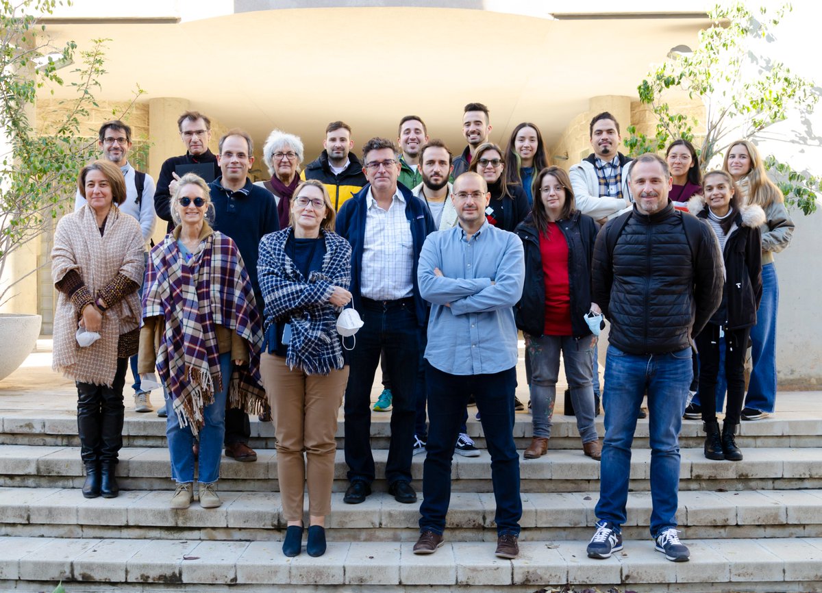 Yesterday we launched the Program Chronic Pain and Inflammation <a href="/NeuroAlc/">Instituto de Neurociencias UMH-CSIC</a> The objective is to foster collaborations and joint actions between groups interested in #pain #itch #inflammation  <a href="/Augusto_ER/">Augusto Escalante</a>  <a href="/ElviradelaPeaG1/">Elvira de la Peña García</a> <a href="/anagomisg/">Ana Gomis</a> <a href="/JuanaGallar/">Juana Gallar</a> Paco Taberber Hugo Cabedo