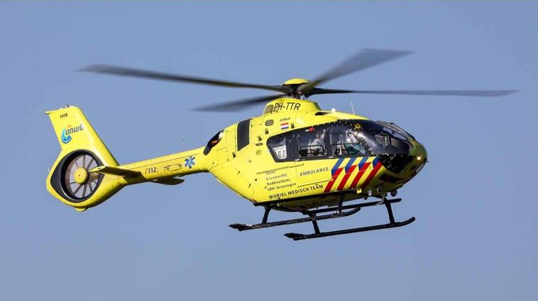 Spot jij de helikopter PH-TTR? Dat kan. Deze staat vanaf vandaag klaar voor het patiëntenvervoer vanaf de Waddeneilanden. De ambulancehelikopter wordt tijdelijk ingezet voor het vervoer van IC coronapatiënten. Lees meer: bit.ly/3CQloy0
#RAVFryslân <<a href="/kijlstra/">K i j l s t r a</a> &amp; wij >
