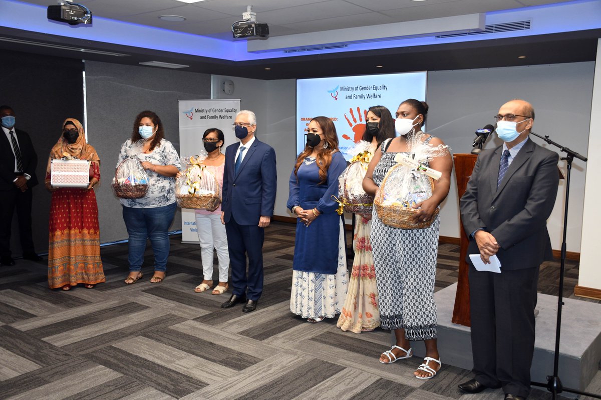 UNDPMauritius's tweet photo. Today marks the International Day for the #EliminationofViolenceAgainstWomen &amp; the start of #16DaysofActivism2021.

@UNDPMauritius is pleased to renew its commitment to fight Gender-Based Violence &amp; will continue to support @GovMauritius🇲🇺 to #BuildForwardBetter

#OrangeTheWorld https://t.co/zH8lhj7akr