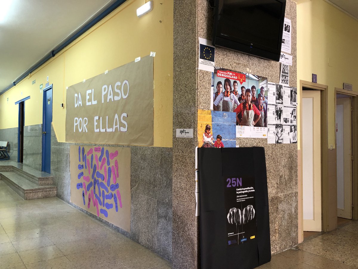 betateaching's tweet photo. 🟣 Da el paso por ellas

El IES Carmen y Severo Ochoa se suma al Día Internacional por la eliminación de la violencia contra las mujeres, para una vida libre de violencias

#25N #NiUnaMenos  #NiUnaMas  #NosQueremosVivas https://t.co/tKdQBnqkIu