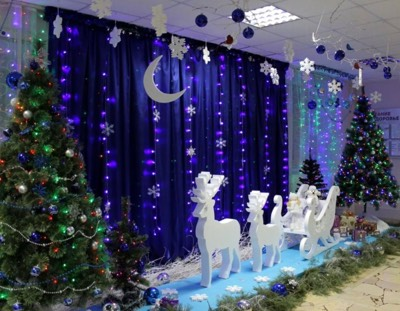 depsamobr63's tweet photo. 🎄В рамках городского смотр-конкурса образовательные учреждения городского округа Самара приступают к новогоднему оформлению прилегающих территорий, фасадов и входных зон ❄️ https://t.co/waaGShOYbF