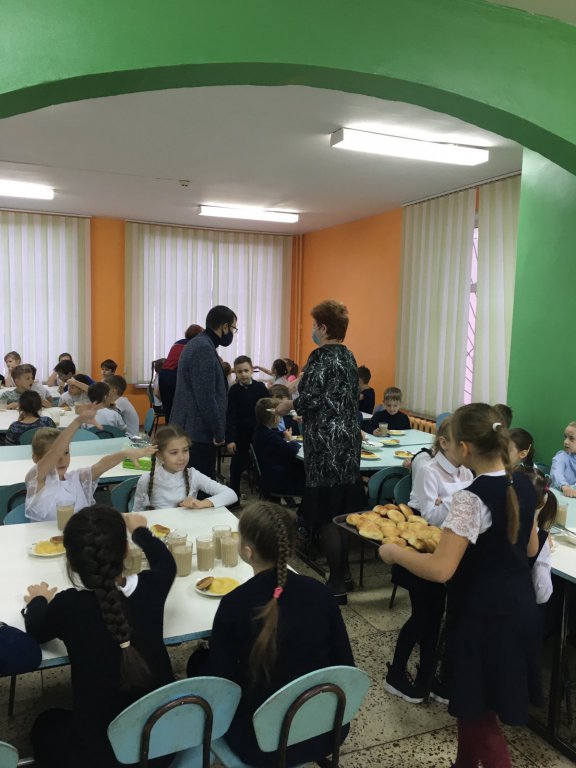 Организация питания в школах
Организация питания в школах города Иваново находится на контроле управления образования, родительских комитетов и руководителей образовательных организаций. 
Проверки организаци... ivedu.ru/news.php?readm…