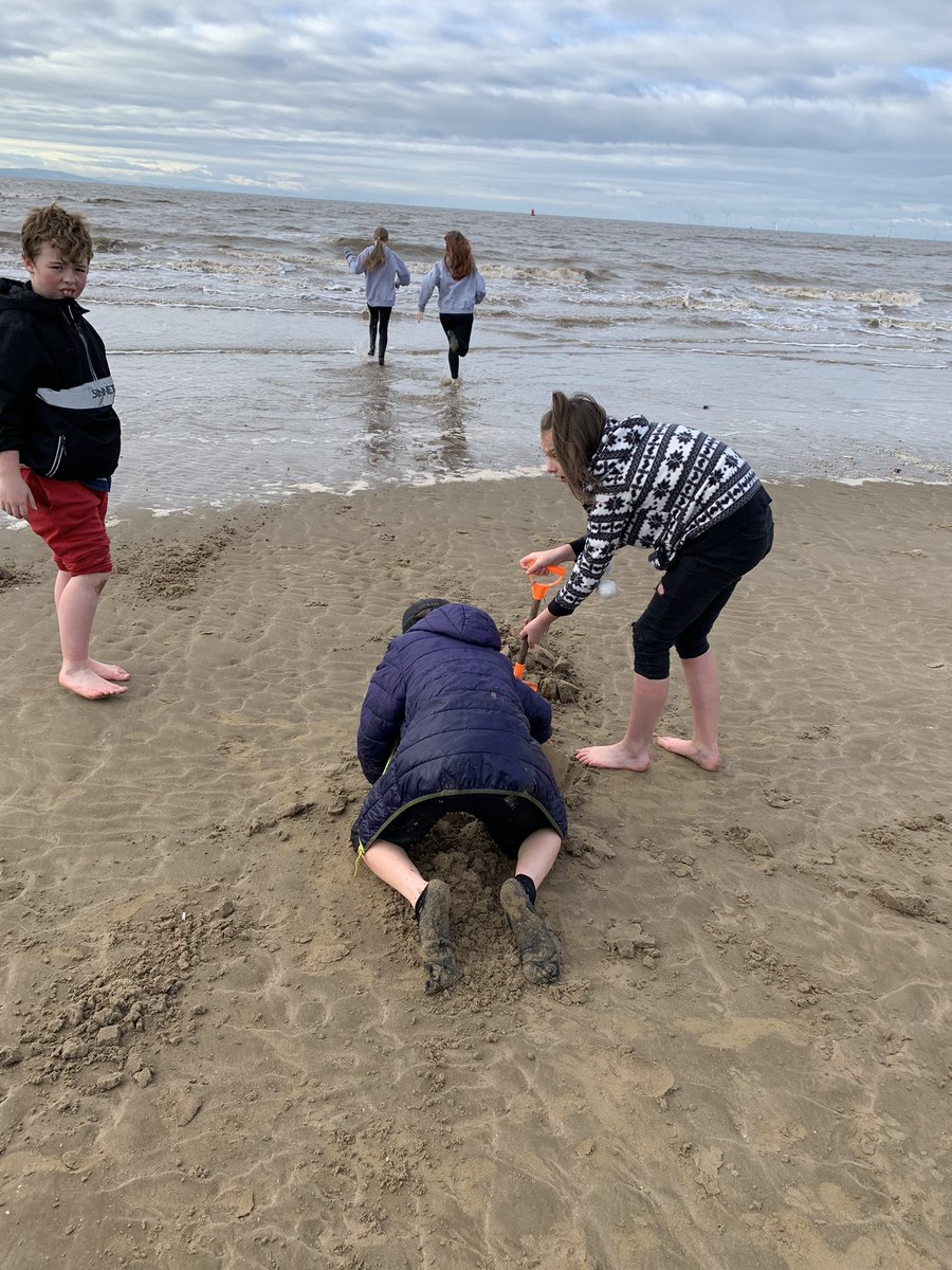 heights_o's tweet photo. Lovely fresh day at the beach today. Sand art, hangman and even a paddle. Making the most of it🌟😁 @Head_TheHeights @TheHeights_TH #thisisap https://t.co/VLqcQ9kd3Y