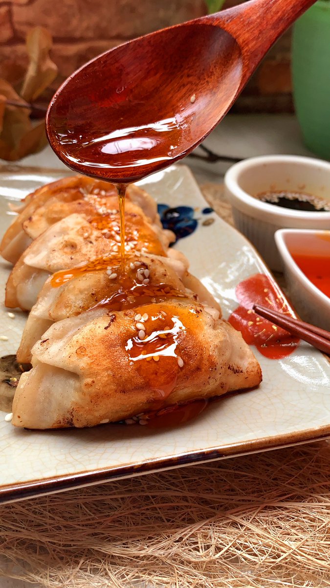 KaintayoC's tweet photo. #misutagyoza #misuta #gyoza https://t.co/nMsUK6xNR7